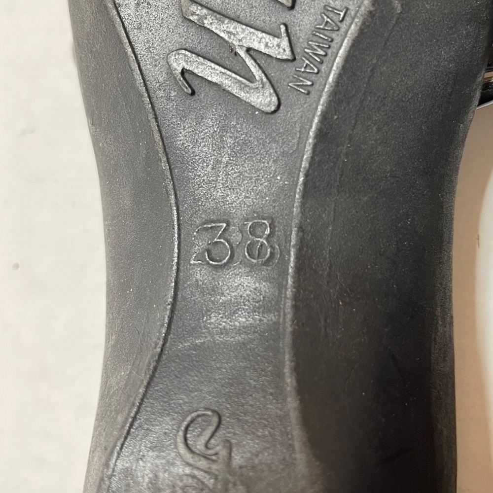 Fresa Black and Silver Sandals - Picture 7 of 9